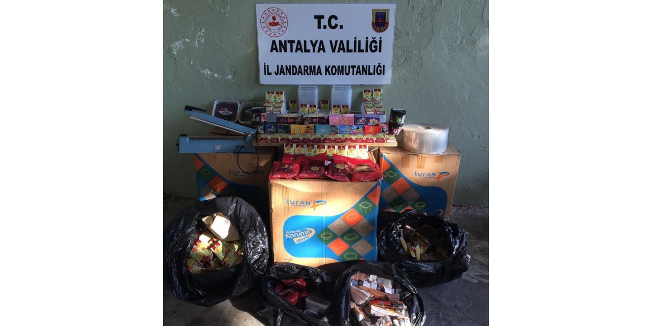 Alanya’da kaçak nargile tütünü imalatına jandarma baskını