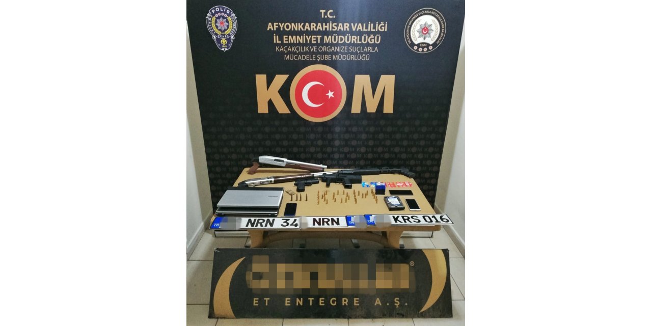 Afyonkarahisar'da dolandırıcılık iddiasıyla yakalanan 13 zanlıdan 7'si tutuklandı