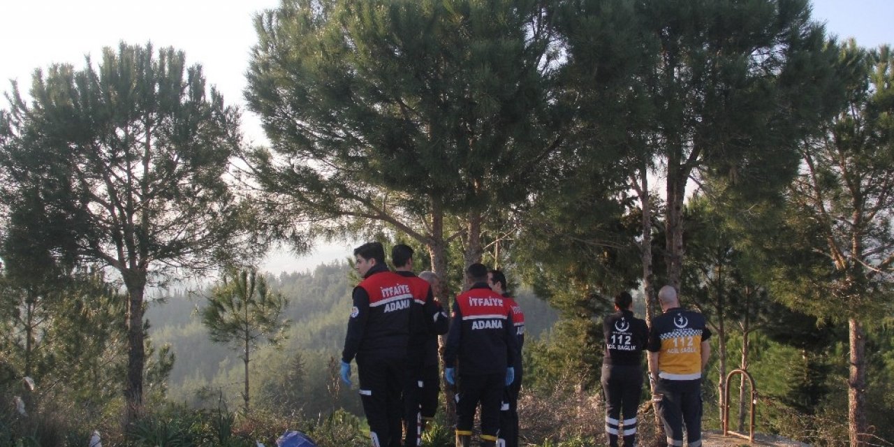 Ağaçta asılı bulundu