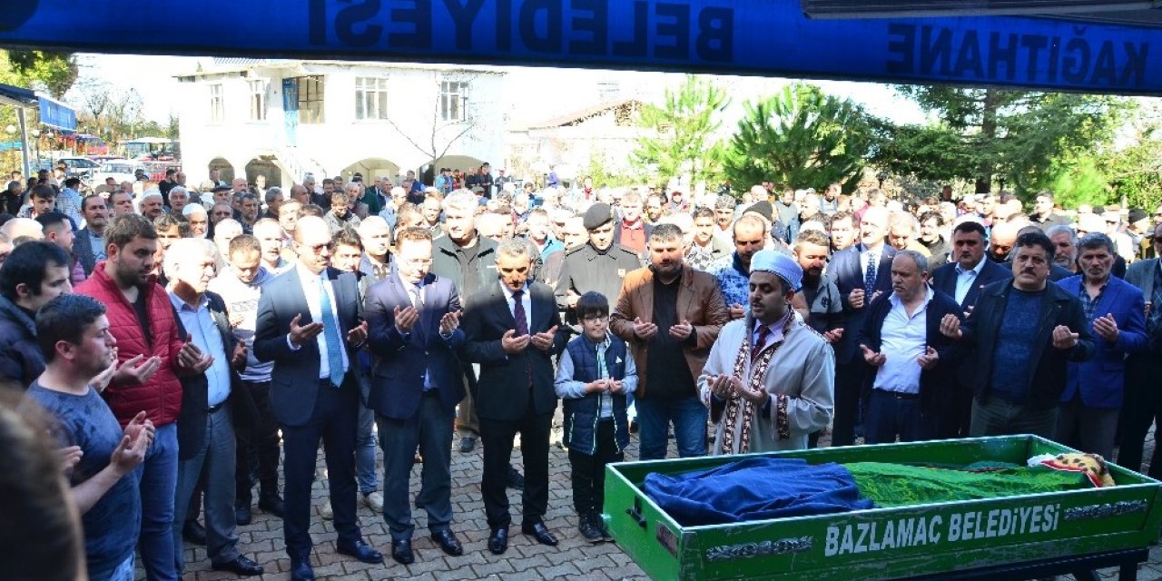 Irmakta boğulan baba toprağa verildi