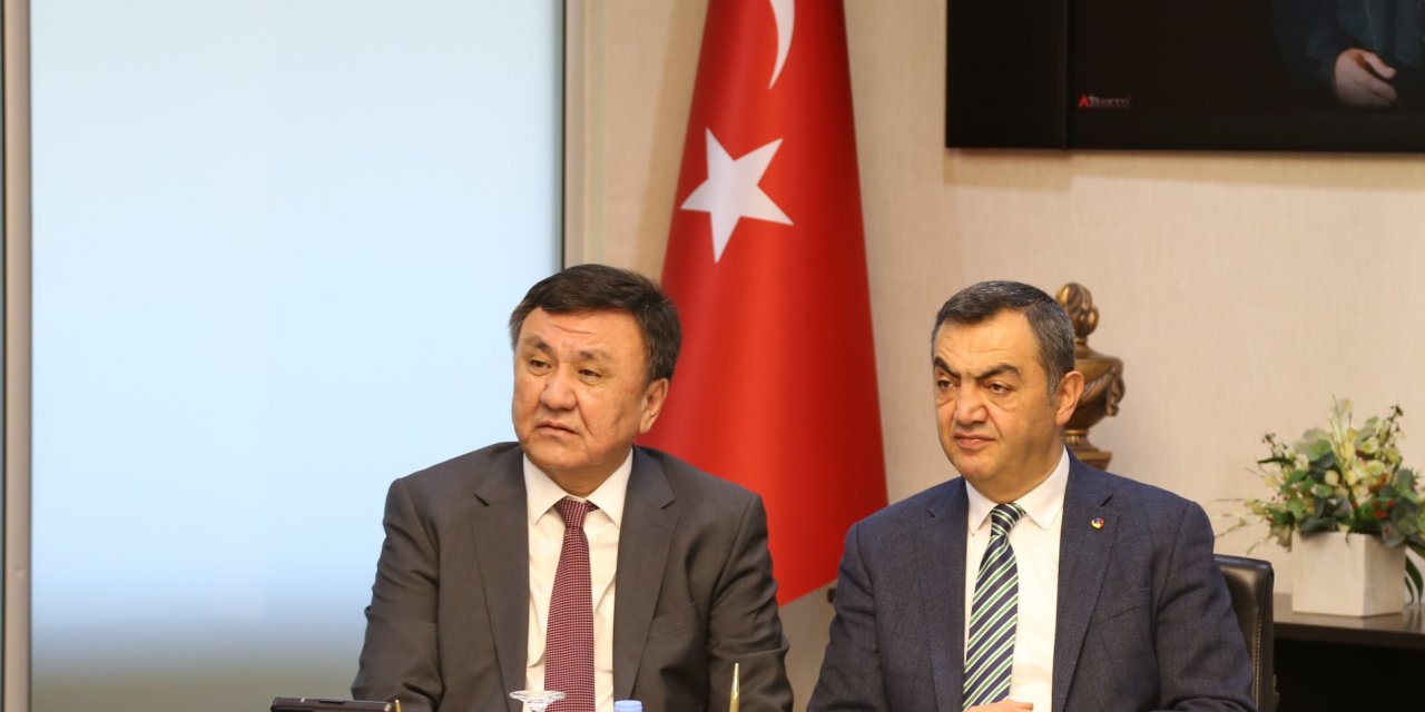Kırgızistan'ın Ankara Büyükelçisi Ömüraliyev, Kayseri Sanayi Odası'nı ziyaret etti