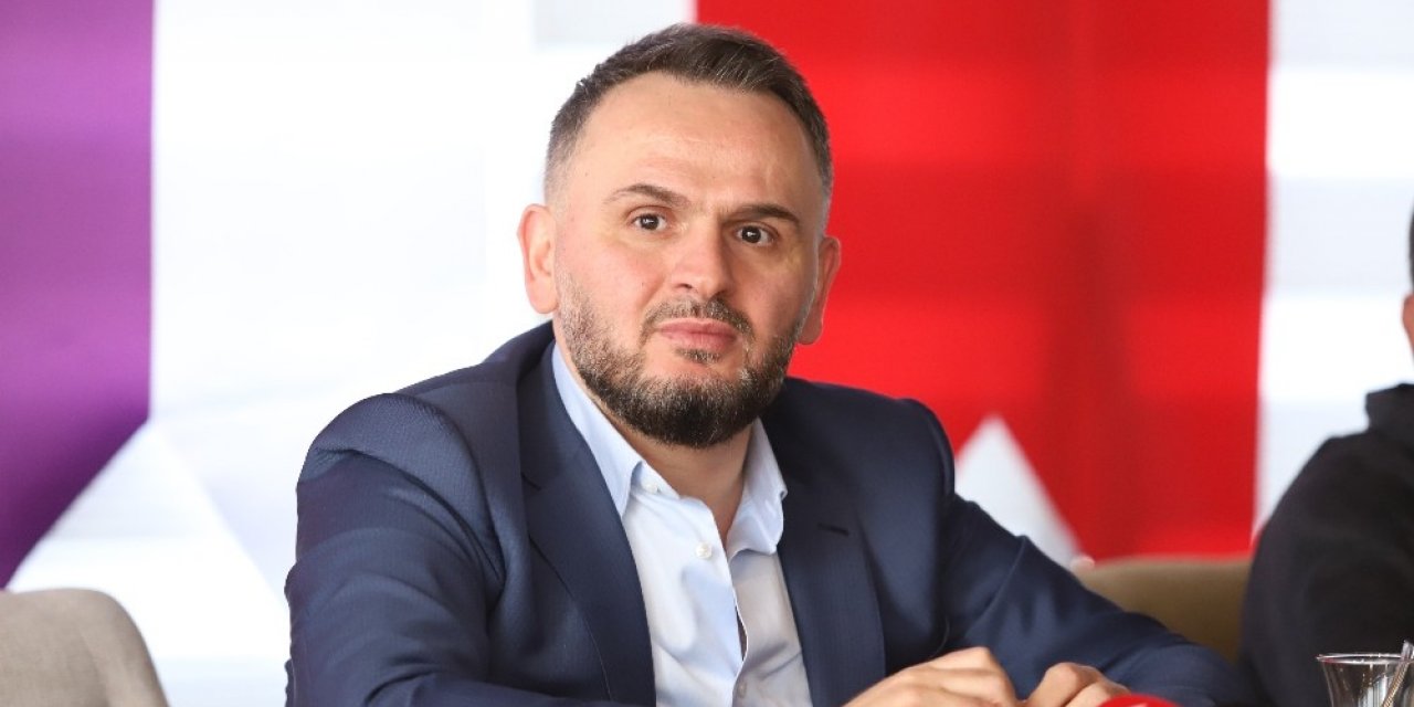 Sedat Tahiroğlu: "13 yıldır hiç bir futbolcuya, hocaya, devlet kurumuna borcumuz yok"
