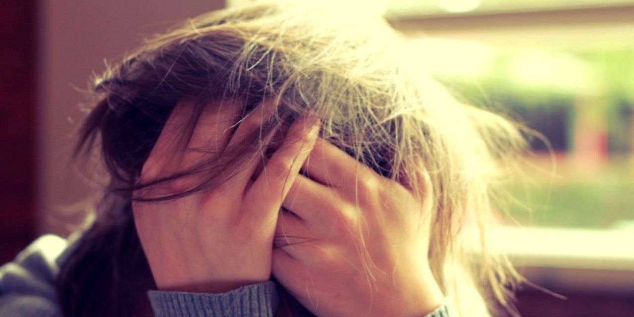 Stres ve baskı "gerilim tipi baş ağrısı"na neden oluyor