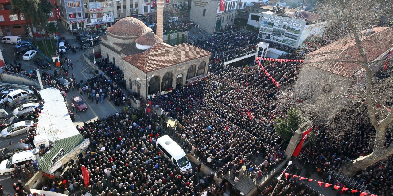 Şehit Uzman Çavuş Tuncer son yolculuğuna uğurlandı