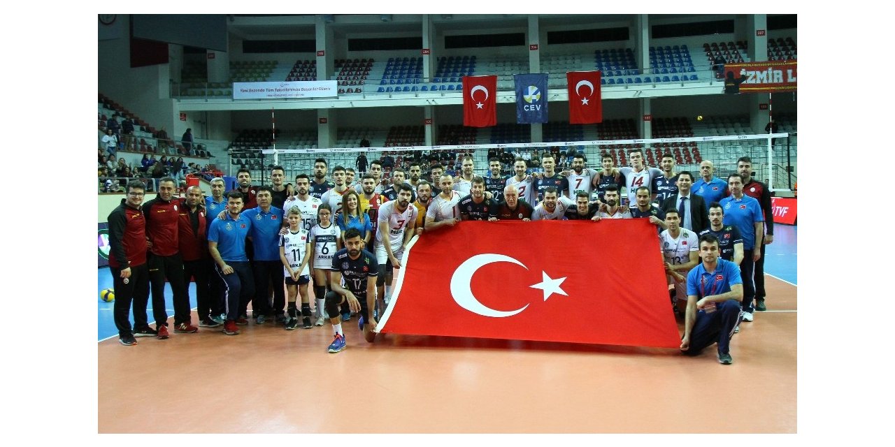 Galatasaray HDI Sigorta yarı finalde