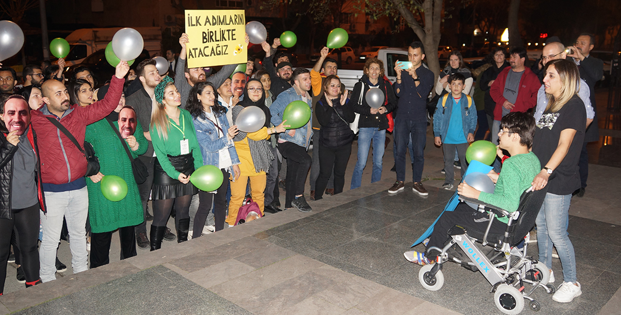 Serebral Palsi hastası Çetin'e 'Ahbap' ziyareti
