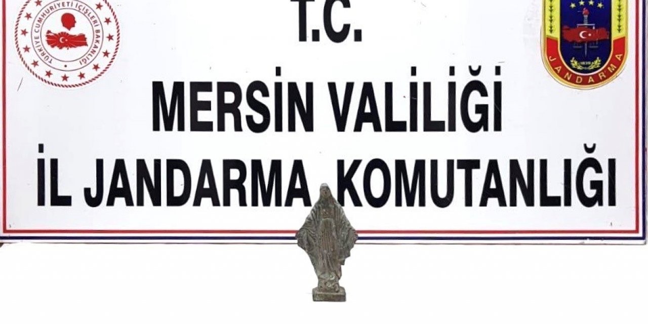 Meryem Ana heykelini satamadan yakalandı