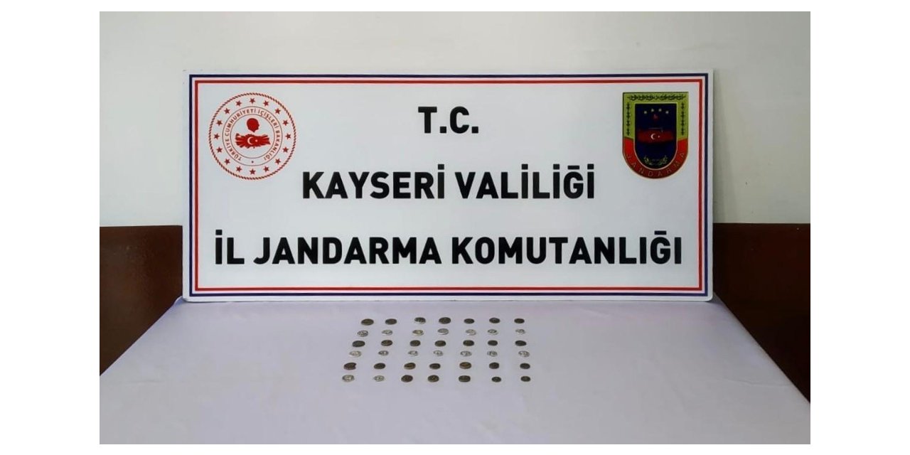 Jandarmadan tarihi eser operasyonu: 2 gözaltı