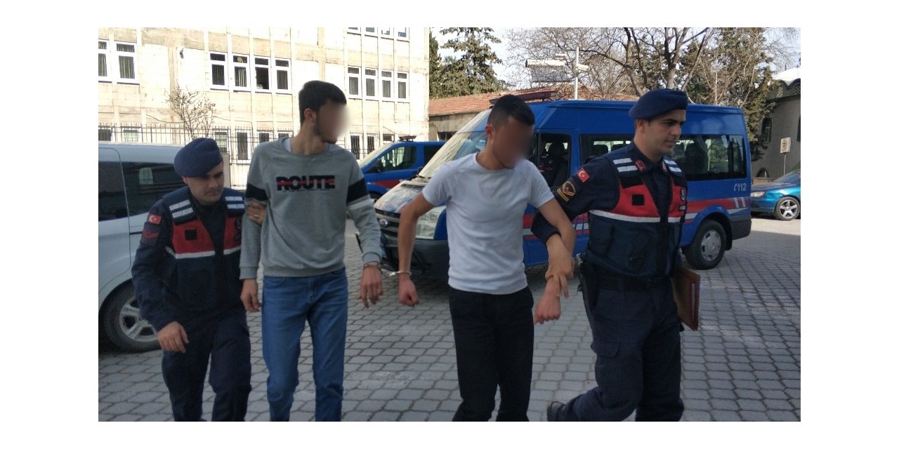 Kavgada bekçiyi bıçaklayan kardeşler adliyeye sevk edildi