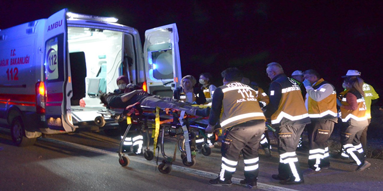 Konya'da devrilen minibüste 1 sığınmacı öldü! 13 yaralı var