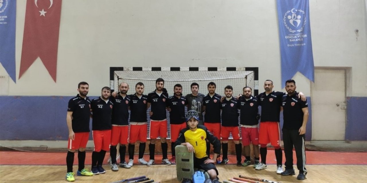 Sakarya’da bir ilke imza atılarak salon hokeyi turnuvası düzenleniyor