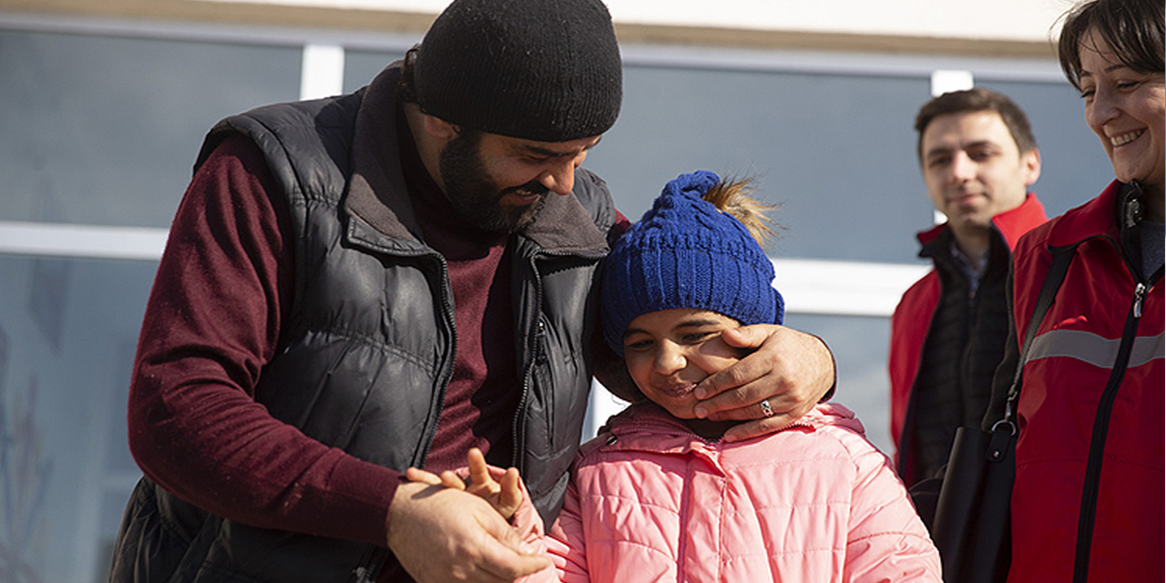 Konya'dan Yunanistan'a giden aile kızına kavuştu