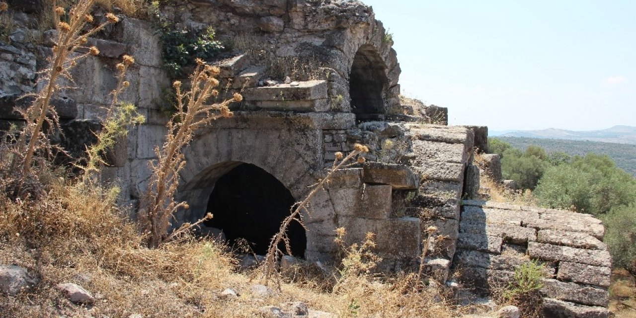 Jandarma sit alanlarını kameralarla takibe aldı