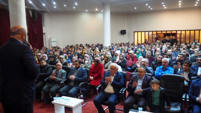 Döngeloğlu Bozkır'da Kur'an ve sünnet bütünlüğünü anlattı