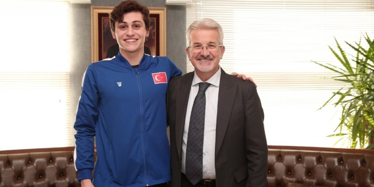 Turgay Erdem’den genç yüzücü Turnalı’ya başarı dileği