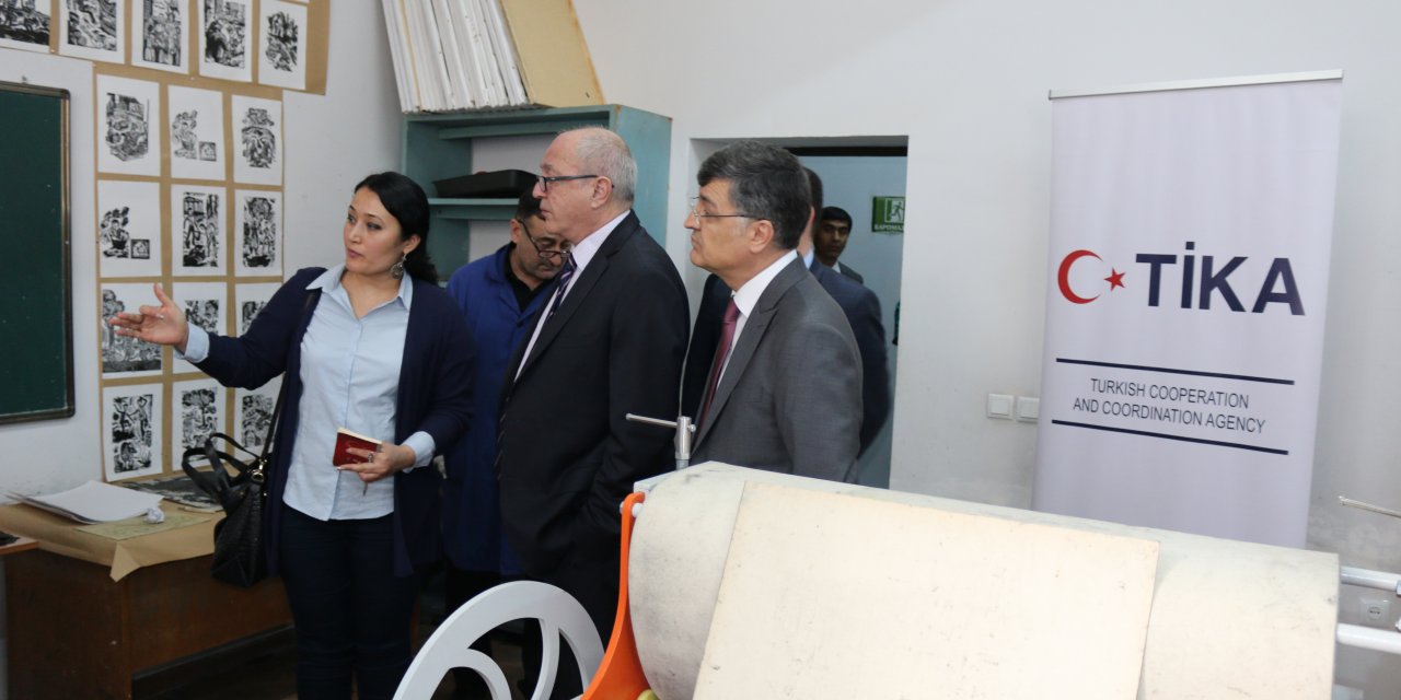 TİKA'dan Tacikistan Devlet Sanat ve Tasarım Enstitüsüne destek