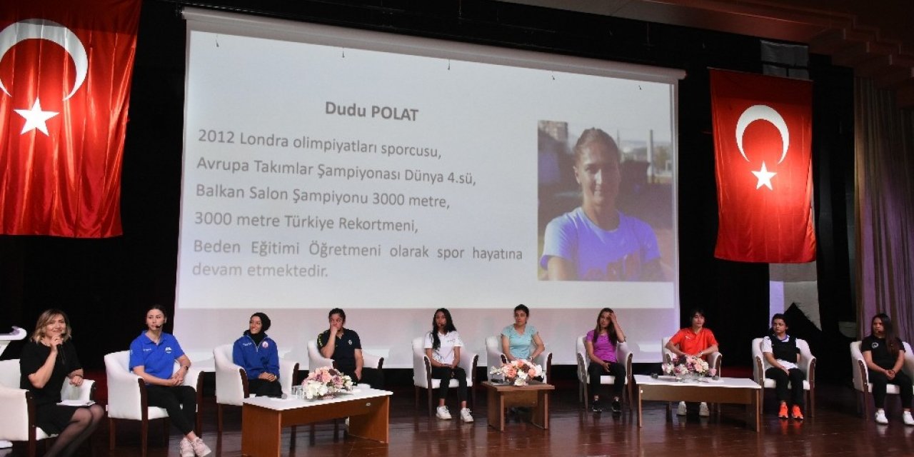Başarılı kadın sporcular hikayelerini anlattı