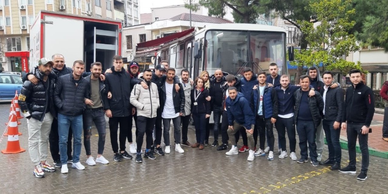 Karacabey Belediyespor’dan kan bağışına destek