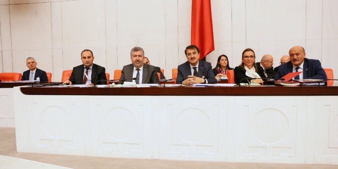 Aydemir: ‘Cumhurbaşkanımız izzetimizdir’