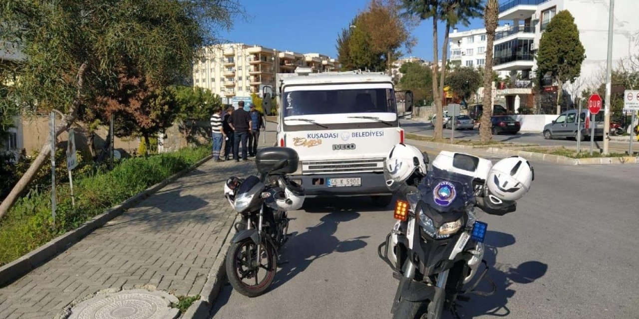 Kuşadası’nda geri dönüşüm atıklarını kaçak toplayanlara zabıtadan operasyon