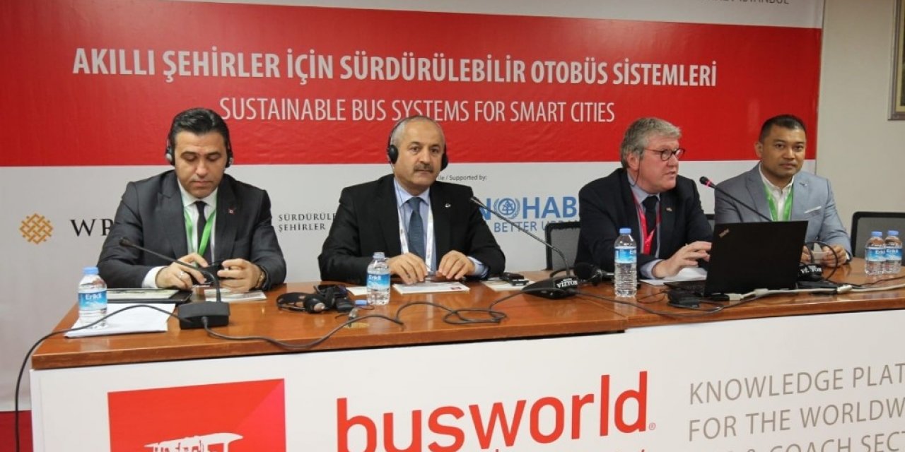 Başkan Büyükgöz, fuarda konferans verdi