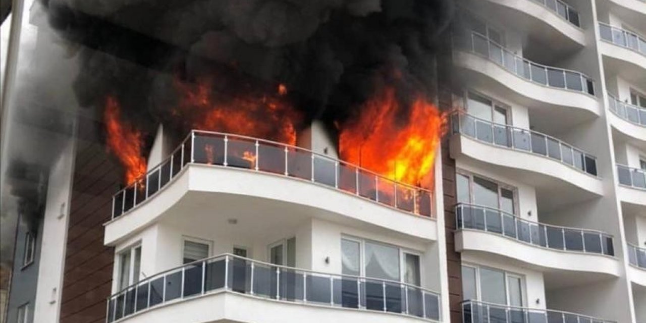 10 katlı apartmanda korkutan yangın