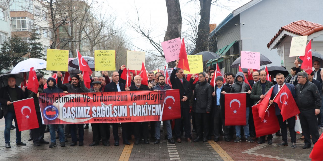 Türkiye Mehmetçik için tek yürek oldu