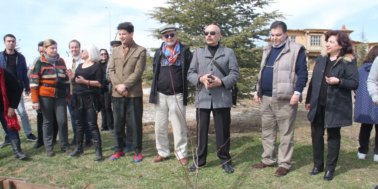 Geleceğin mimarları Sonsuz Şükran Köyü'nü ziyaret etti