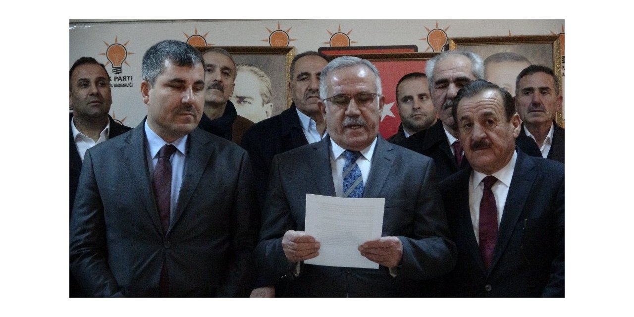 AK Parti İl Başkanı Yaktı:  “Özkoç, Türkiye’yi karıştırmak isteyenlerin mayın eşekliğini yapmaktadır”
