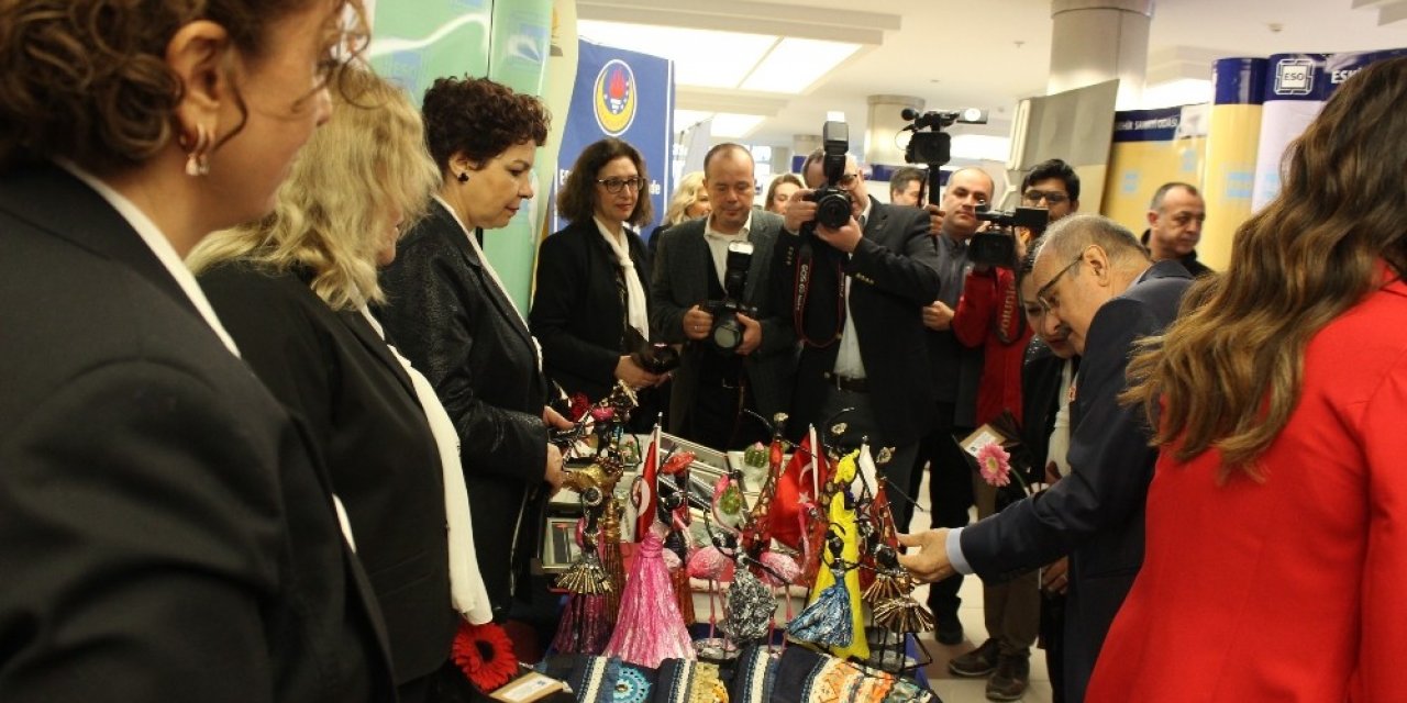 Girişimci kadınlar eserlerini fuarda sundu