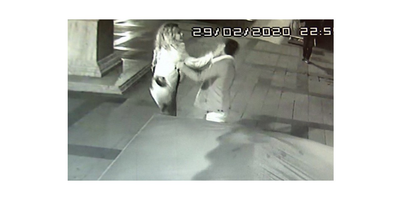 Kadının erkeğe şiddeti çevredekileri şoke etti