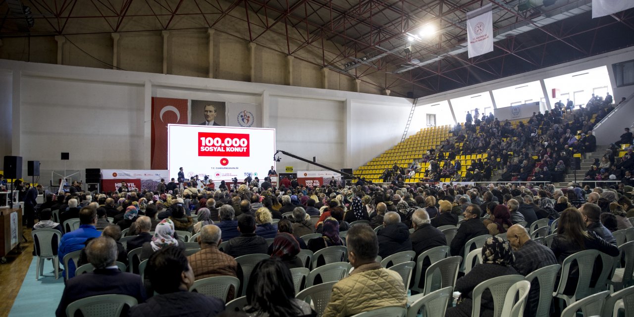 Başkentte 2 bin 300 konut için kura çekildi