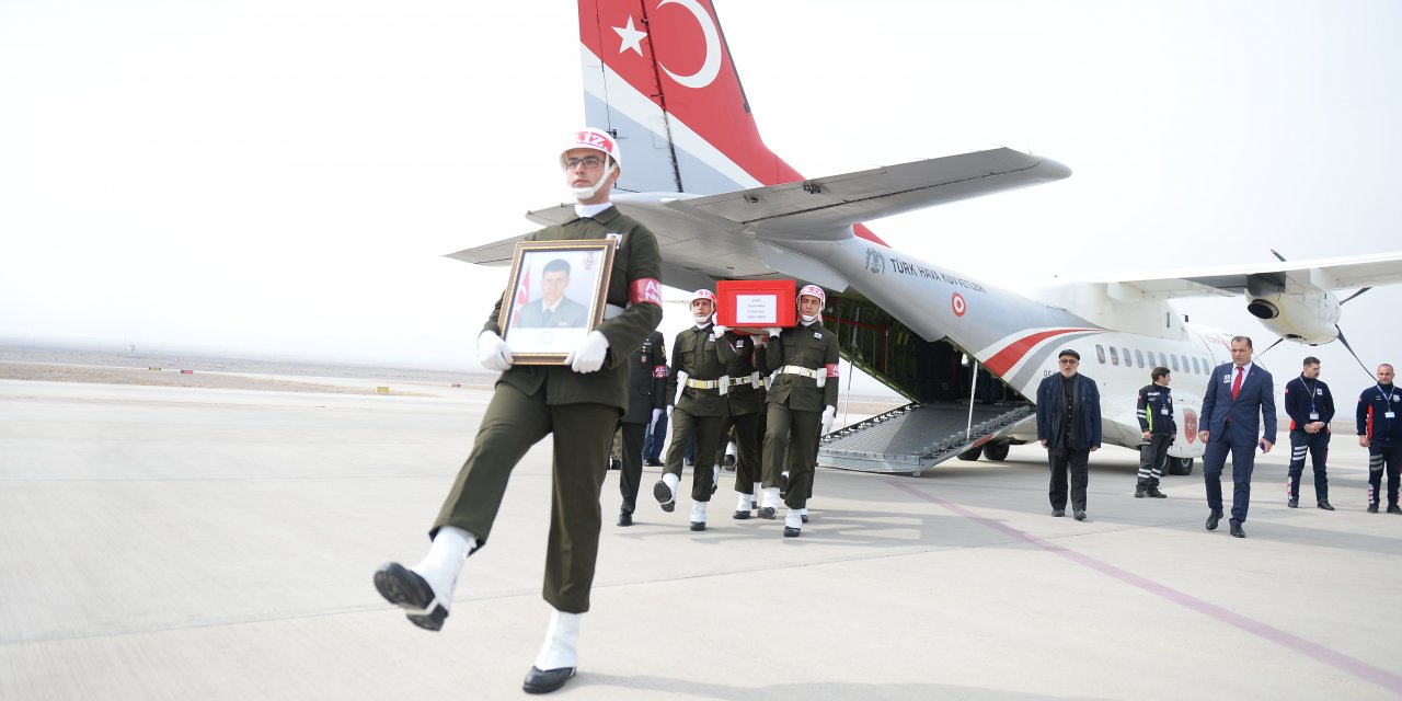 İdlib'de şehit olan Piyade Uzman Çavuş Kara'nın naaşı Iğdır'a getirildi