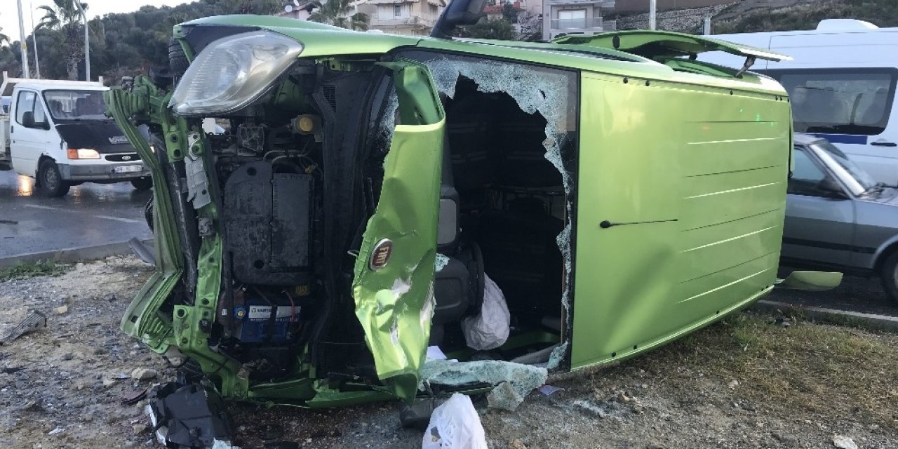 Kuşadası’nda trafik kazası: 4 yaralı