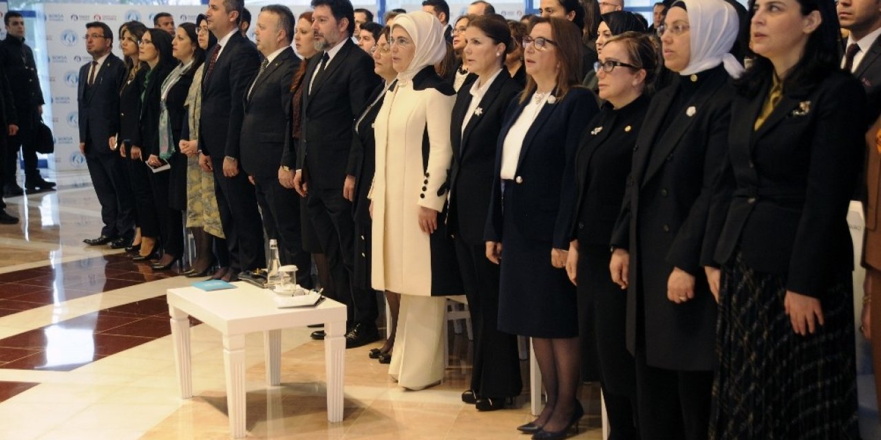 Ticaret Bakanı Ruhsar Pekcan: “Kadınların iş gücüne katılımını yüzde 60’lara taşımayı hedefliyoruz”