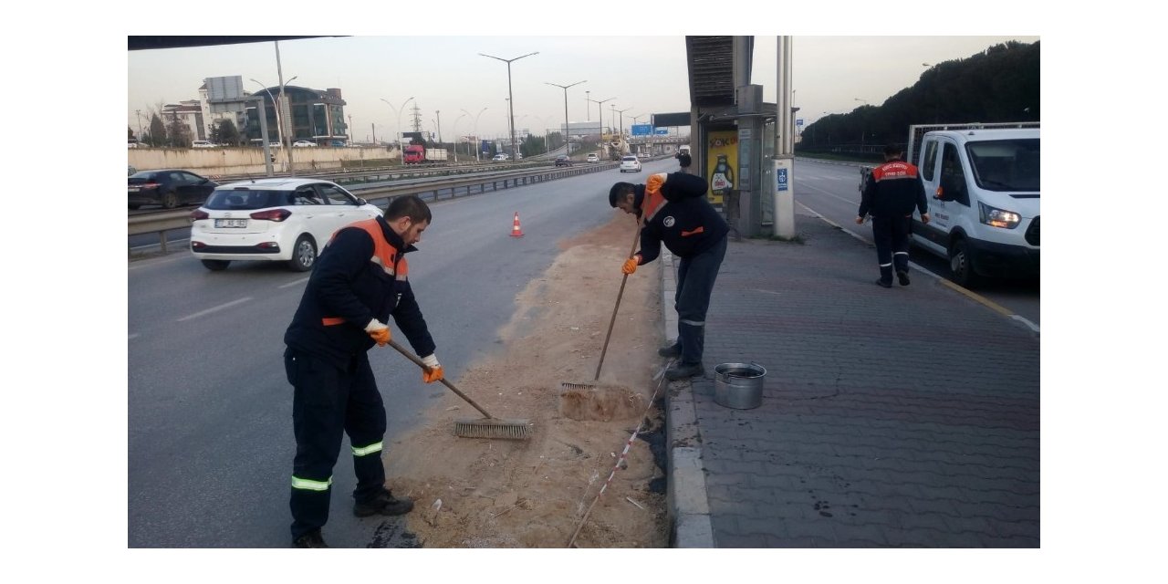 Körfez’de akaryakıt dökülen yola anında müdahale