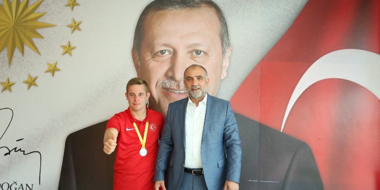 Canikli şampiyon olimpiyatlara hazırlanıyor