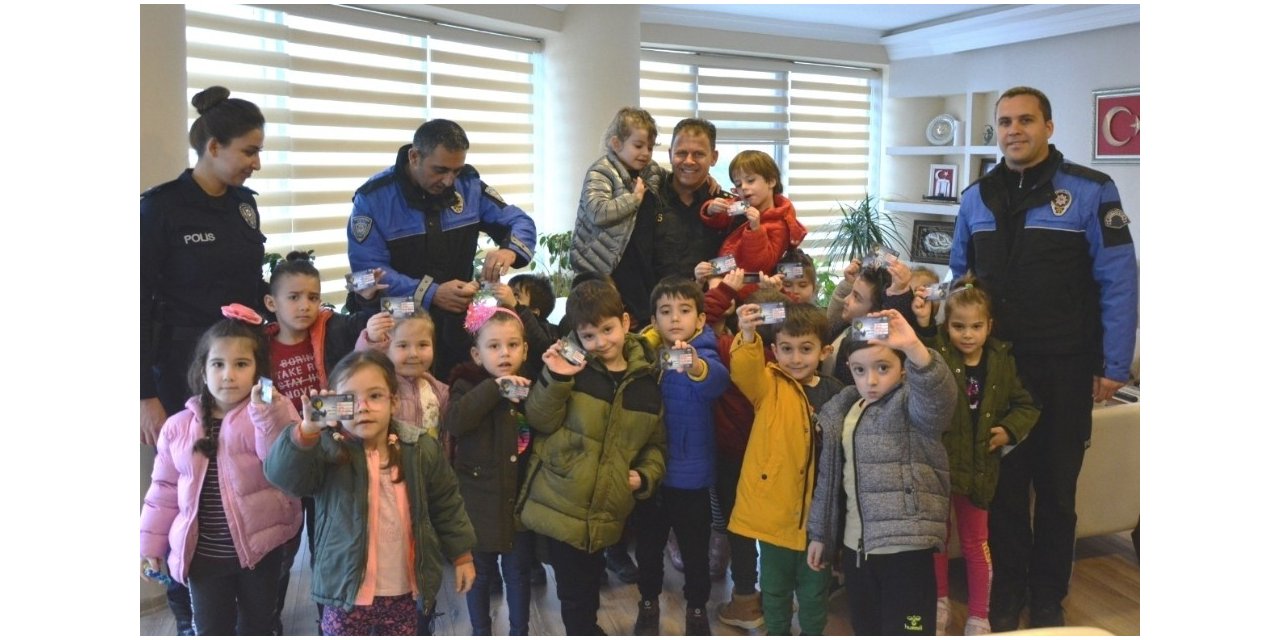 Minik trafik dedektiflerinden emniyete ziyaret
