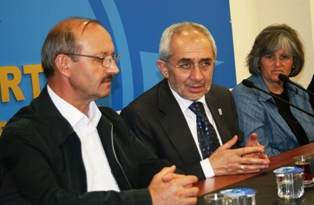 Ekrem Erdem'den Konya'ya övgü