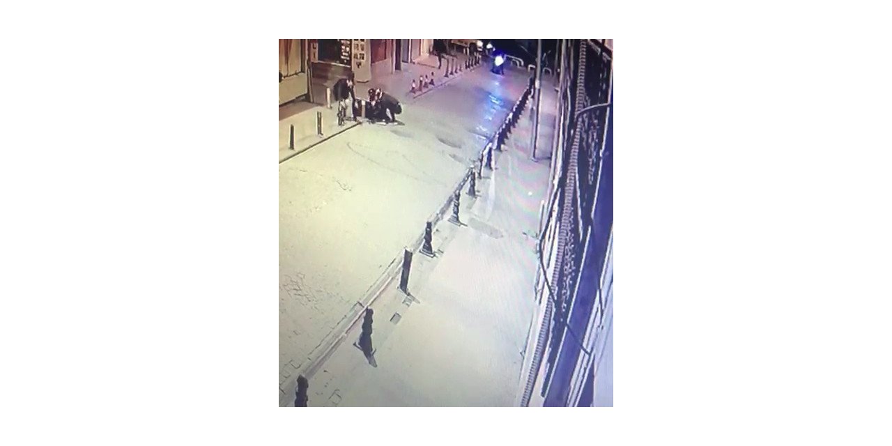 Kuyumcu kuryesine gasp girişimi; Kocasını gaspçılardan kurtardı