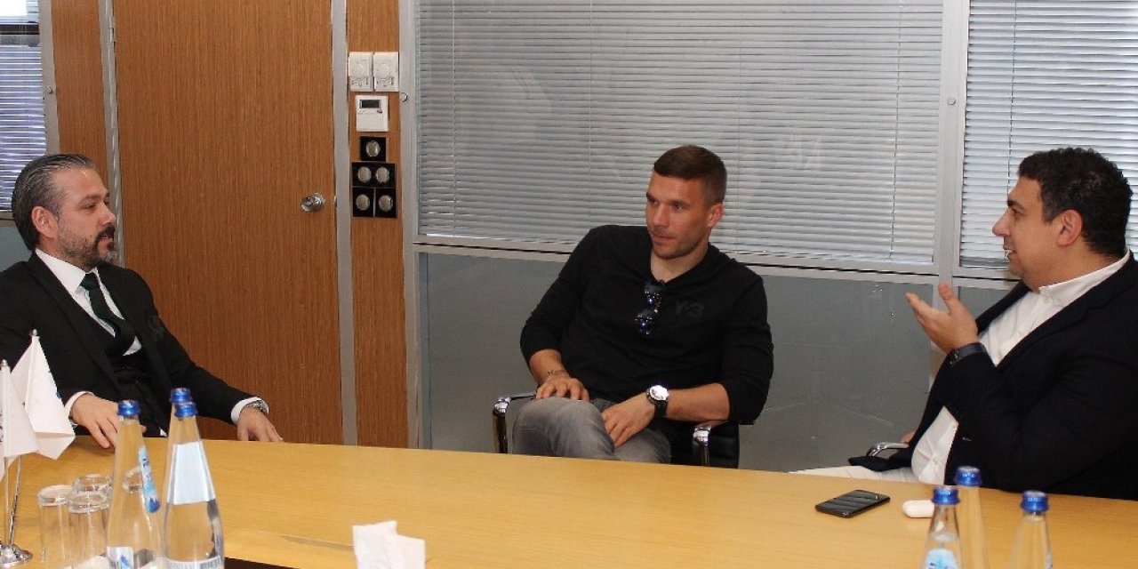 Fraport TAV Genel Müdürü Deniz Varol: "Antalyaspor’un yanında olmak bize güç ve gurur veriyor"