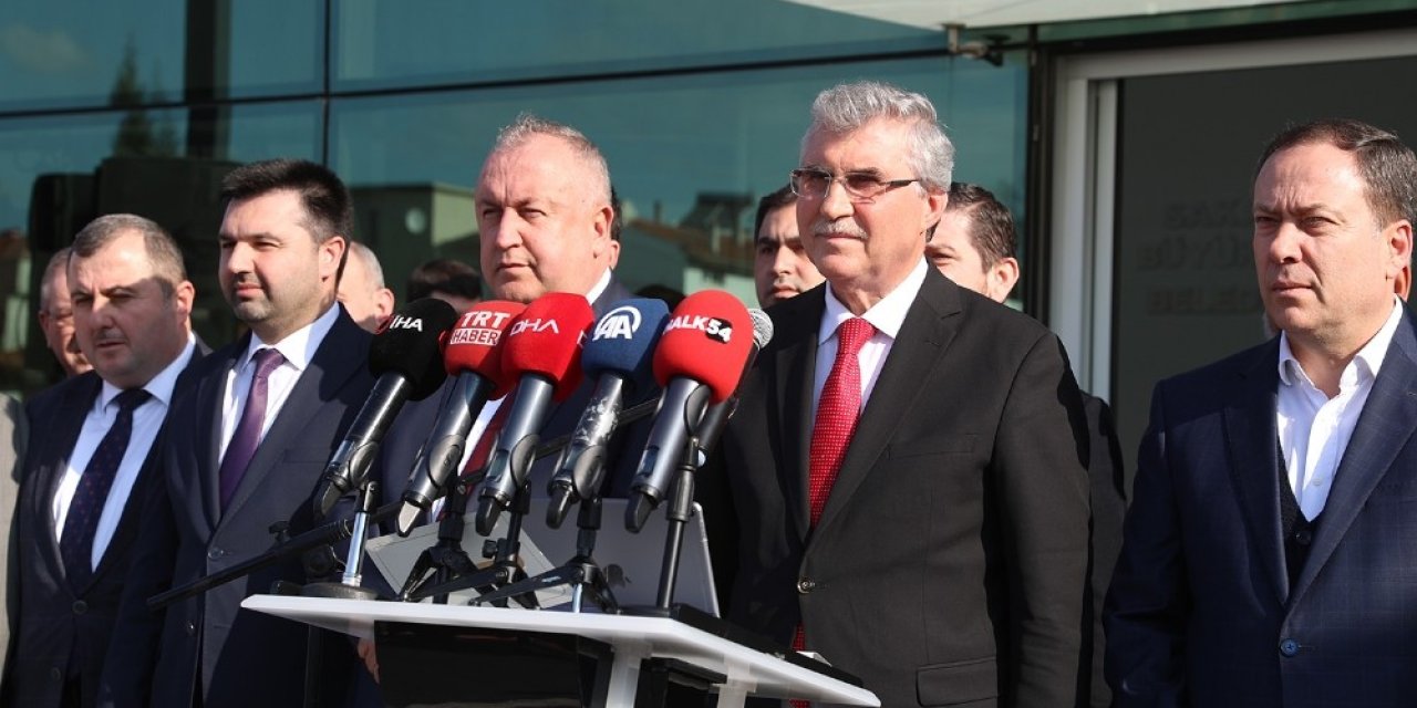 Sakarya Büyükşehir Belediye Başkanı Ekrem Yüce, Milletvekili Özkoç’u kınadı