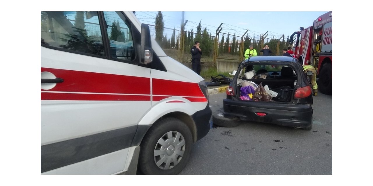 Tuzla’da iki otomobil birbirine girdi: 1 yaralı