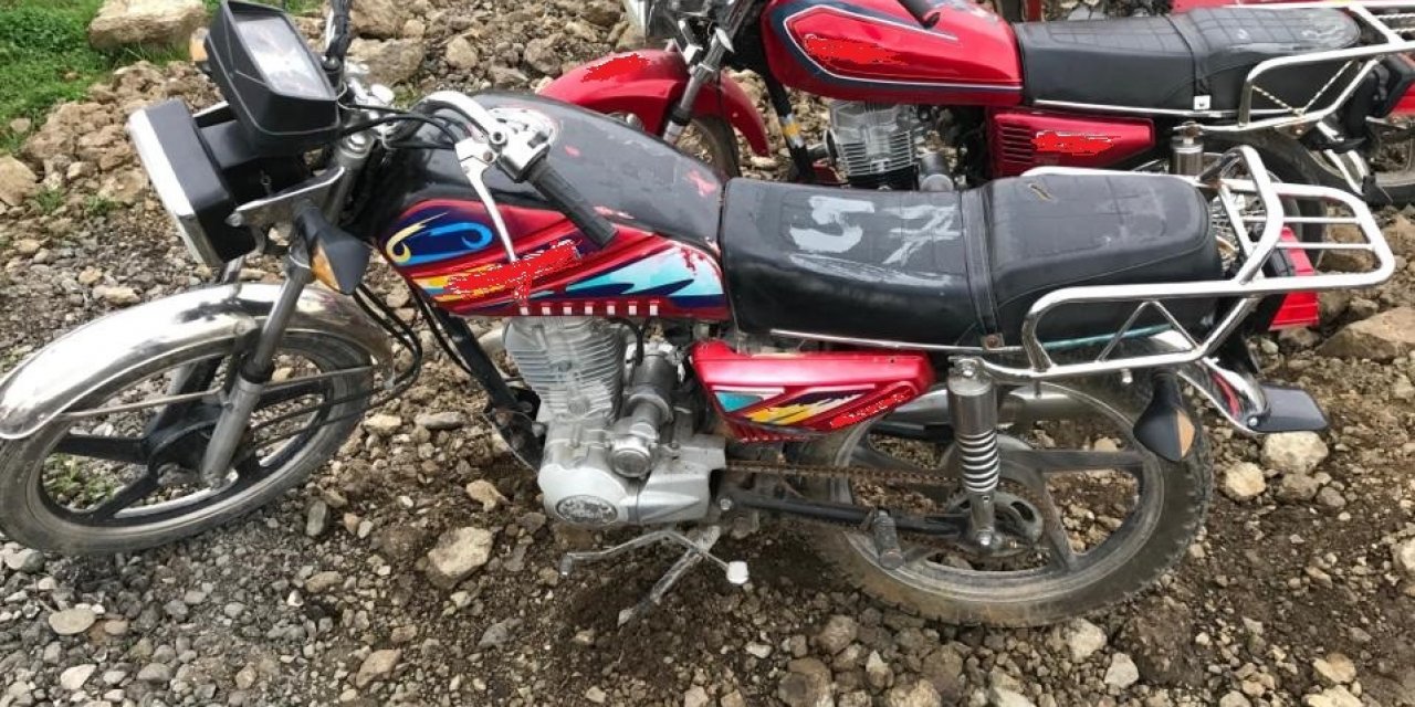 Motosiklet hırsızları kıskıvrak yakalandı