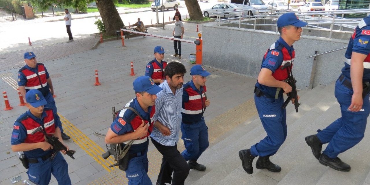 Ailesini öldüren cinayet zanlısına 4 kez ağırlaştırılmış müebbet