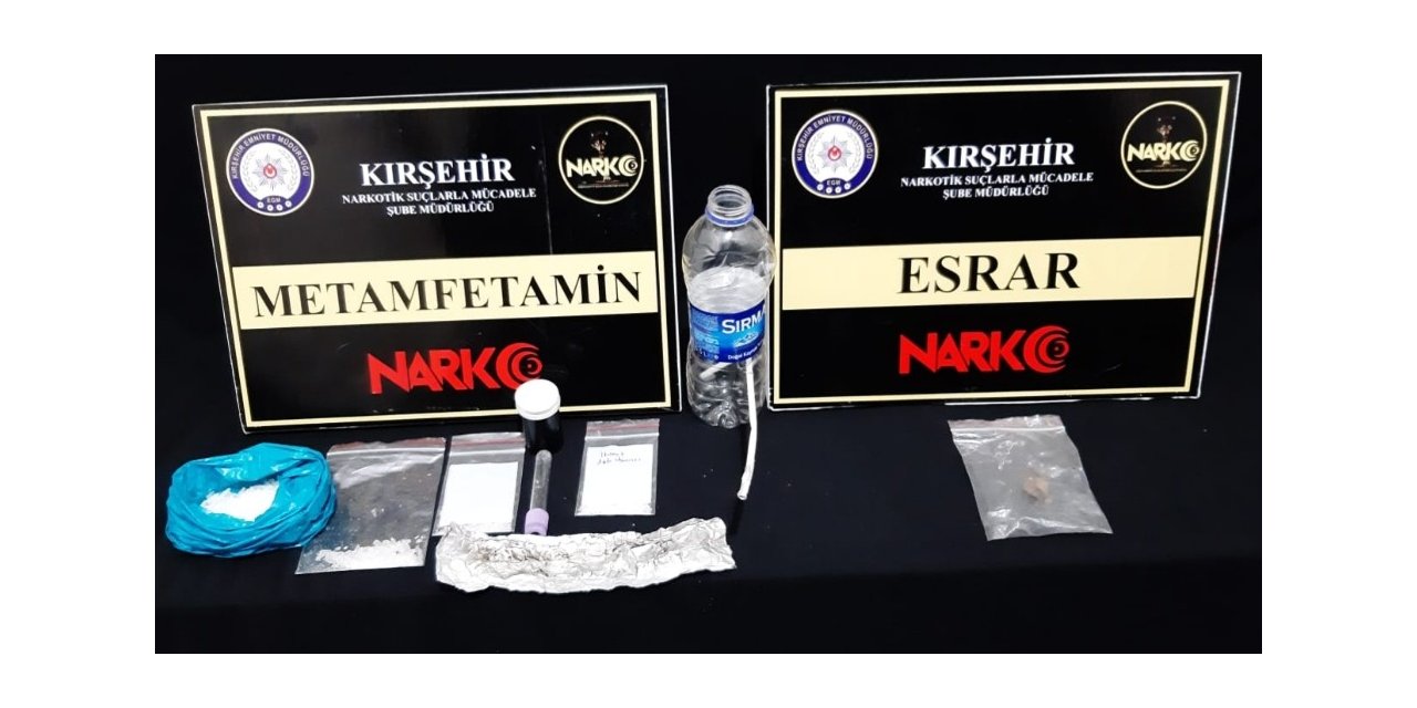 Polisin parkta takibe aldığı şüphelinin üzerinden uyuşturucu çıktı