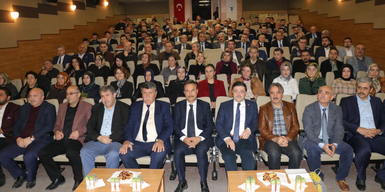 Yozgat AK Parti Siyaset Akademisi başladı