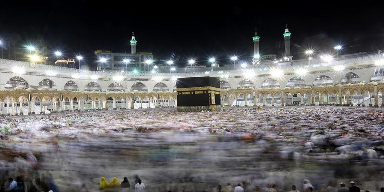 Savaşlar, olaylar ve salgın hastalıklar, geçmişte Kabe'nin defalarca kapatılmasına neden oldu