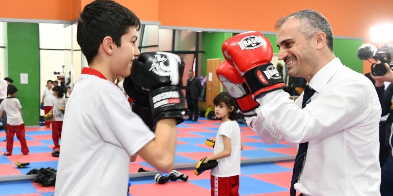 Başkan Çiftçi, Çayırova’nın genç sporcularıyla buluştu