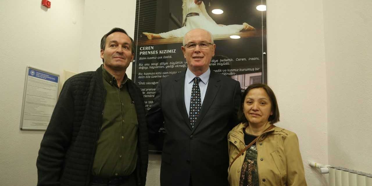 Ceren Özdemir'in adı Eskişehir'de gençlik merkezine verildi